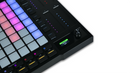 Contrôleur Akai APC64 Ableton Live avec 64 pads sensibles à la vélocité et 8 bandes tactiles assignables