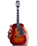 Axe Heaven GG-631 Gibson Hummingbird 1:4 Scale Mini Guitar Model (Vintage Cherry)