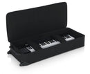 Gator GK-61 Étui léger et rigide en mousse EPS pour clavier 61 touches avec roulettes