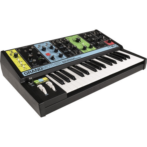 Synthétiseur analogique semi-modulaire Moog GRANDMOTHER