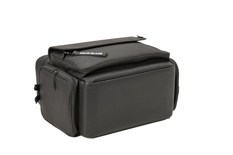 Magma MGA44204 Solid Blaze Vinyl Bag