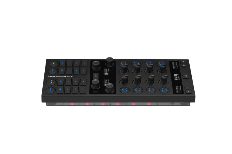 Native Instrument TRAKTOR X1 MK3 DJ Controller
