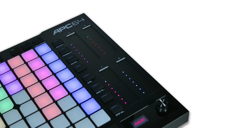 Contrôleur Akai APC64 Ableton Live avec 64 pads sensibles à la vélocité et 8 bandes tactiles assignables