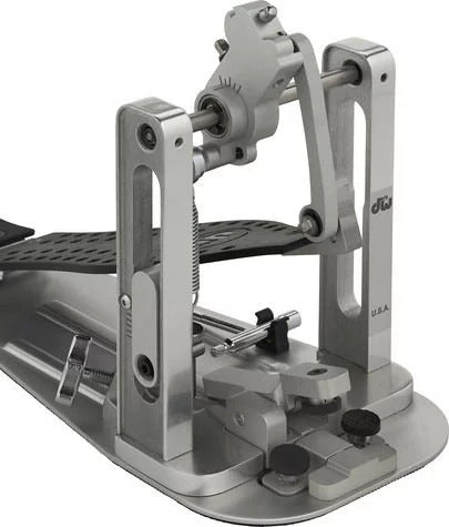 DW Hardware DWCPMDDBK - MDD Machined Direct Drive Single Bass Drum Pedal - Black