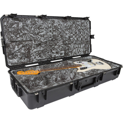 SKB 3I-4217-62 Étui de vol imperméable iSeries pour la guitare Jaguar / Jazzmaster