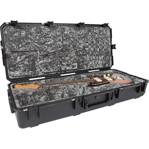 SKB 3I-4217-62 Étui de vol imperméable iSeries pour la guitare Jaguar / Jazzmaster