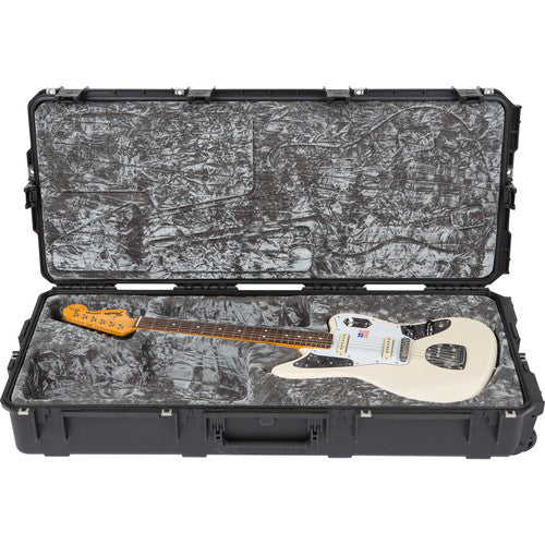 SKB 3I-4217-62 Étui de vol imperméable iSeries pour la guitare Jaguar / Jazzmaster