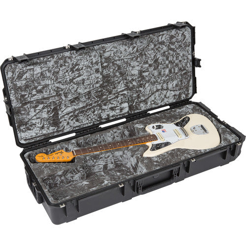 SKB 3I-4217-62 Étui de vol imperméable iSeries pour la guitare Jaguar / Jazzmaster