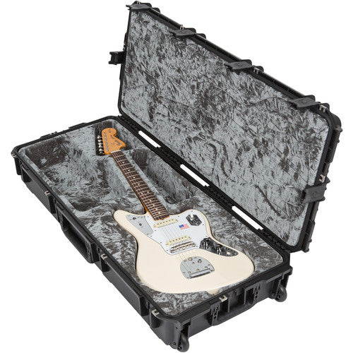 SKB 3I-4217-62 Étui de vol imperméable iSeries pour la guitare Jaguar / Jazzmaster