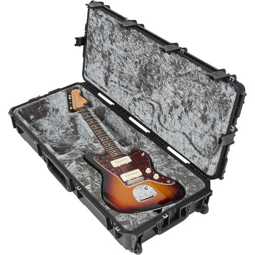 SKB 3I-4217-62 Étui de vol imperméable iSeries pour la guitare Jaguar / Jazzmaster