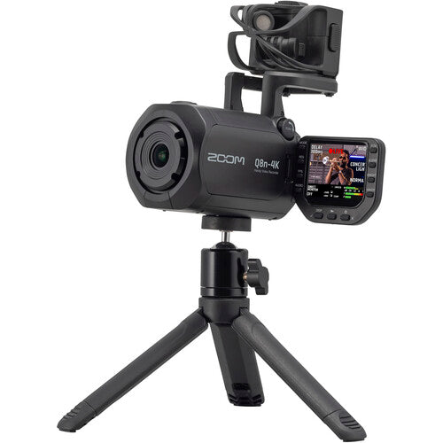 Enregistreur vidéo pratique Zoom Q8n-4K avec microphone et écran 