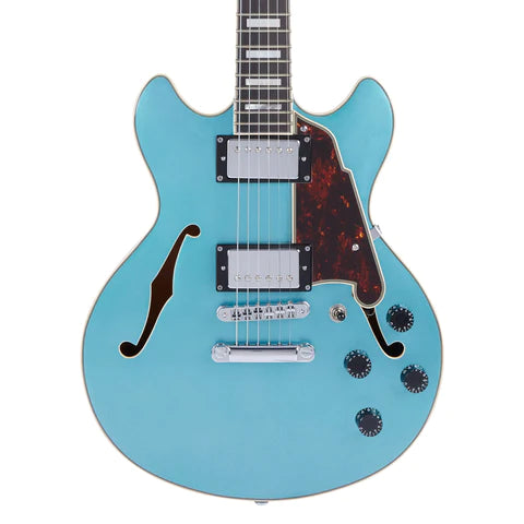 D'Angelico DAPMINIDCSKBCS Mini guitare électrique semi-creuse (bleu ciel)