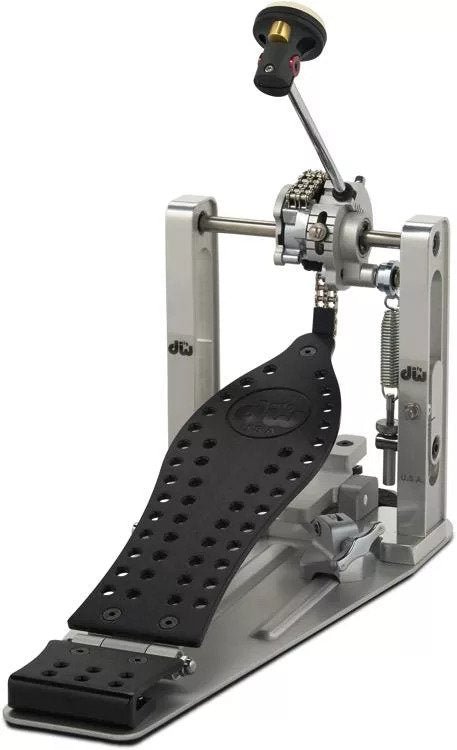 DW Hardware DWCPMCDBK Hardware Machined Chain Drive Single Bass Drum Pedal - Black