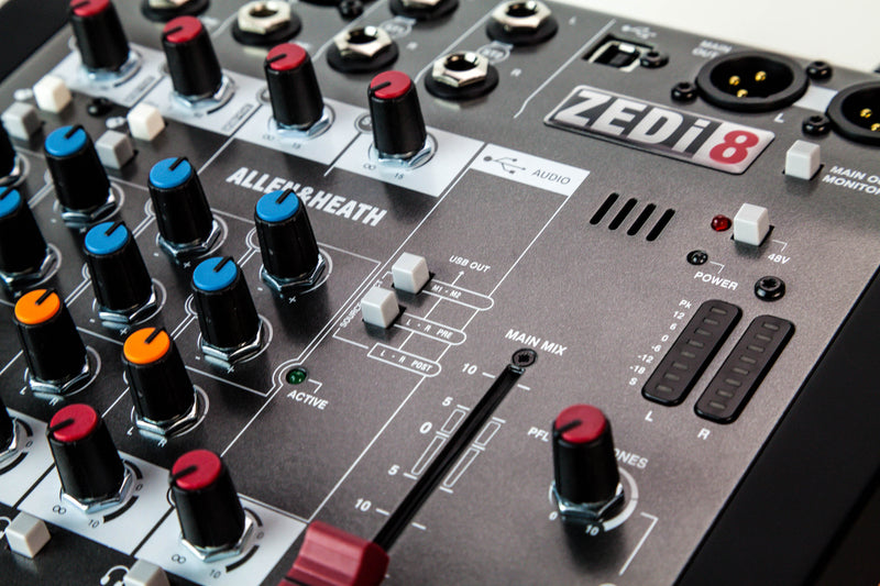 Allen &amp; Heath ZEDi8 Mixeur Hybride Compact/Interface USB 